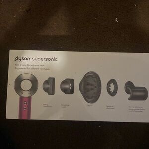 Dyson supersonic hairdryer